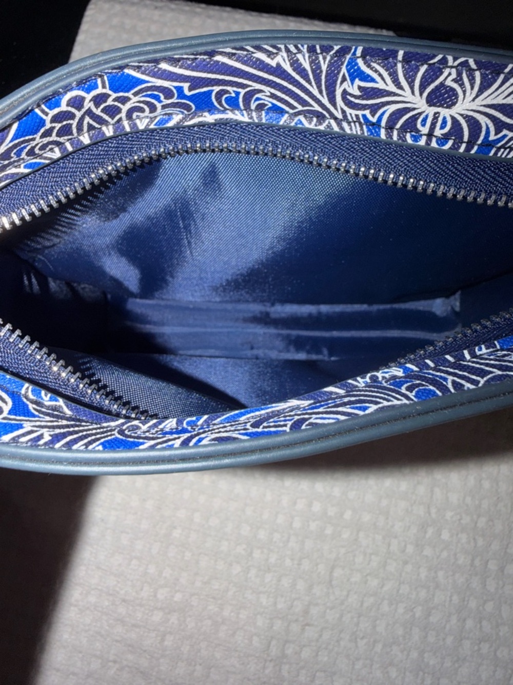 Liberty of London Blue Floral Wristlet - Picture 4 of 4